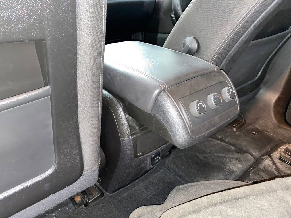 Used 2016 GMC Acadia SLE AWD/4WD image 29