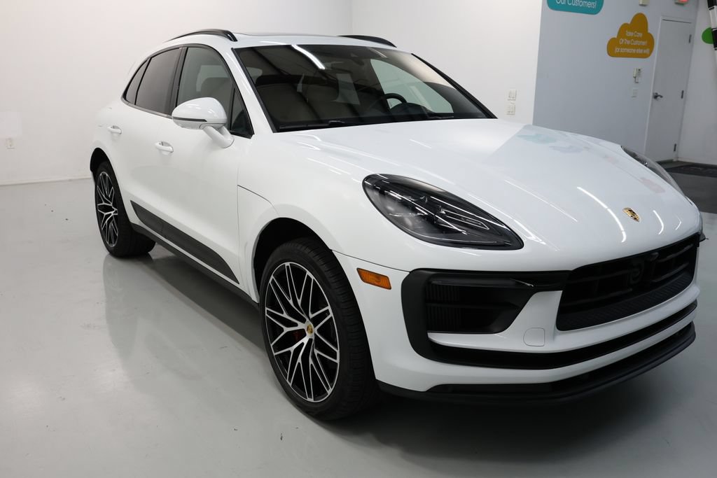 Used 2025 Porsche Macan S AWD/4WD image 51