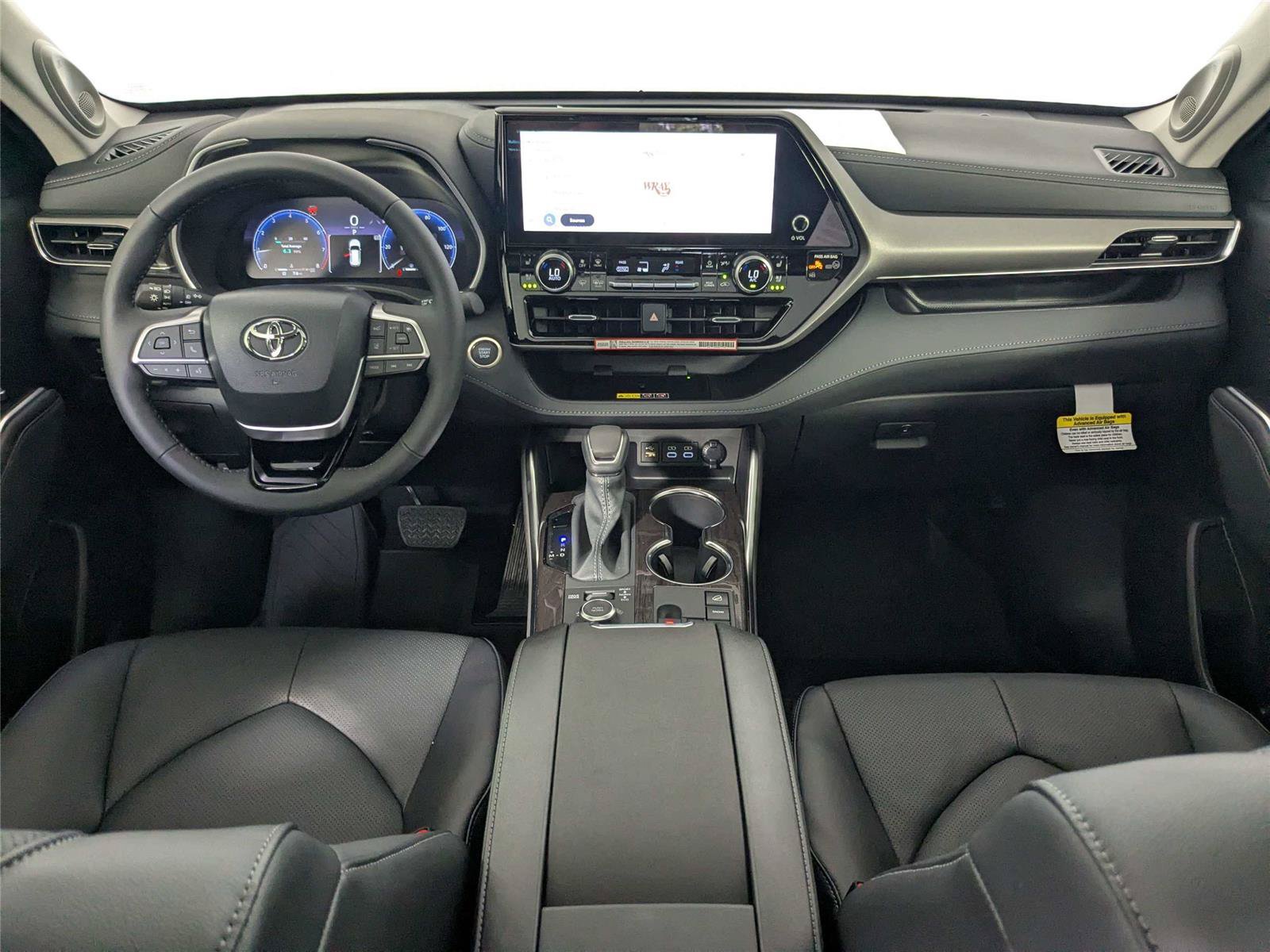 Certified 2026 Toyota Highlander Limited AWD/4WD image 24