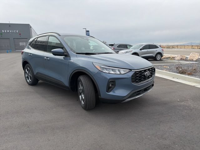 New 2026 Ford Escape ST-Line Select w/ Tech Pack #2 AWD/4WD image 7