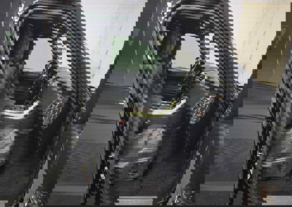 Used 2020 Land Rover Range Rover Sport HSE Dynamic image 12