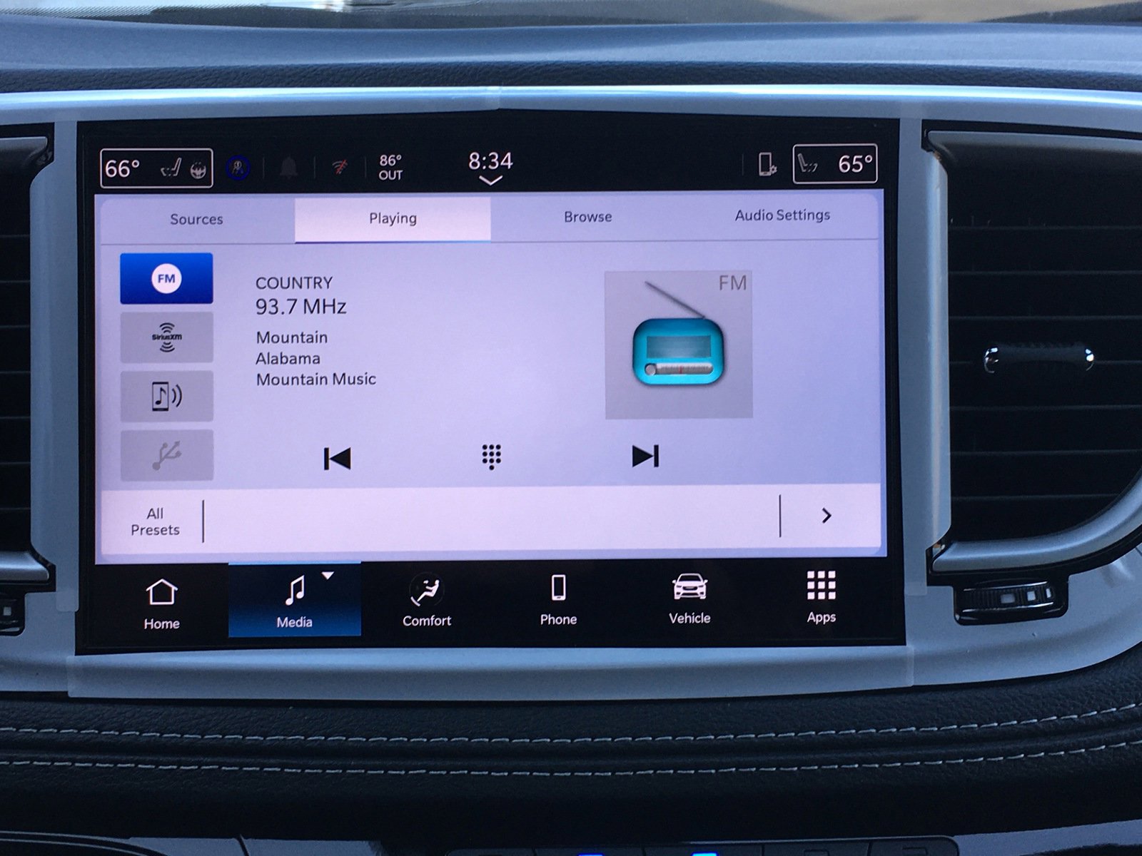 New 2025 Chrysler Pacifica Select image 17