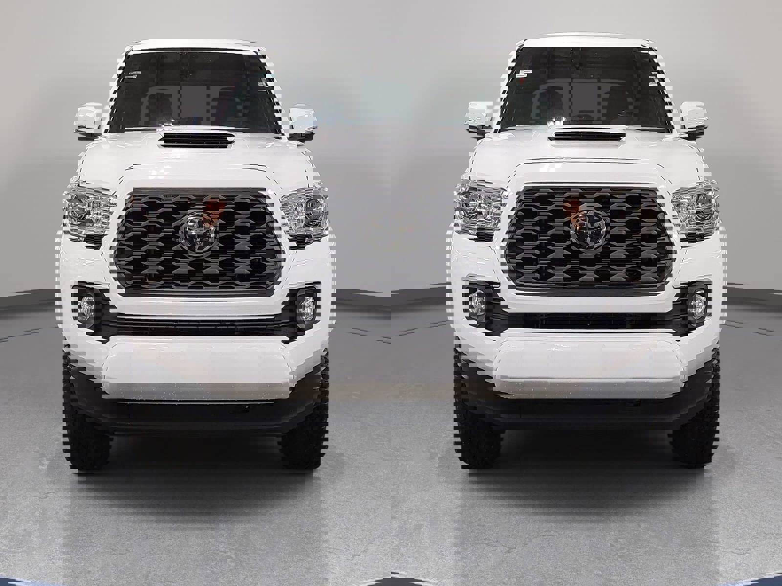 Used 2020 Toyota Tacoma TRD Sport image 2