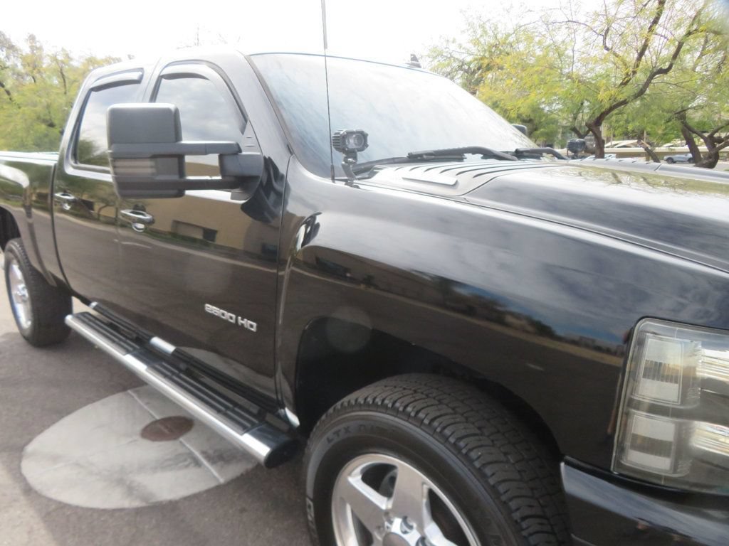 Used 2014 Chevrolet Silverado 2500 LTZ w/ LTZ Plus Package AWD/4WD image 9