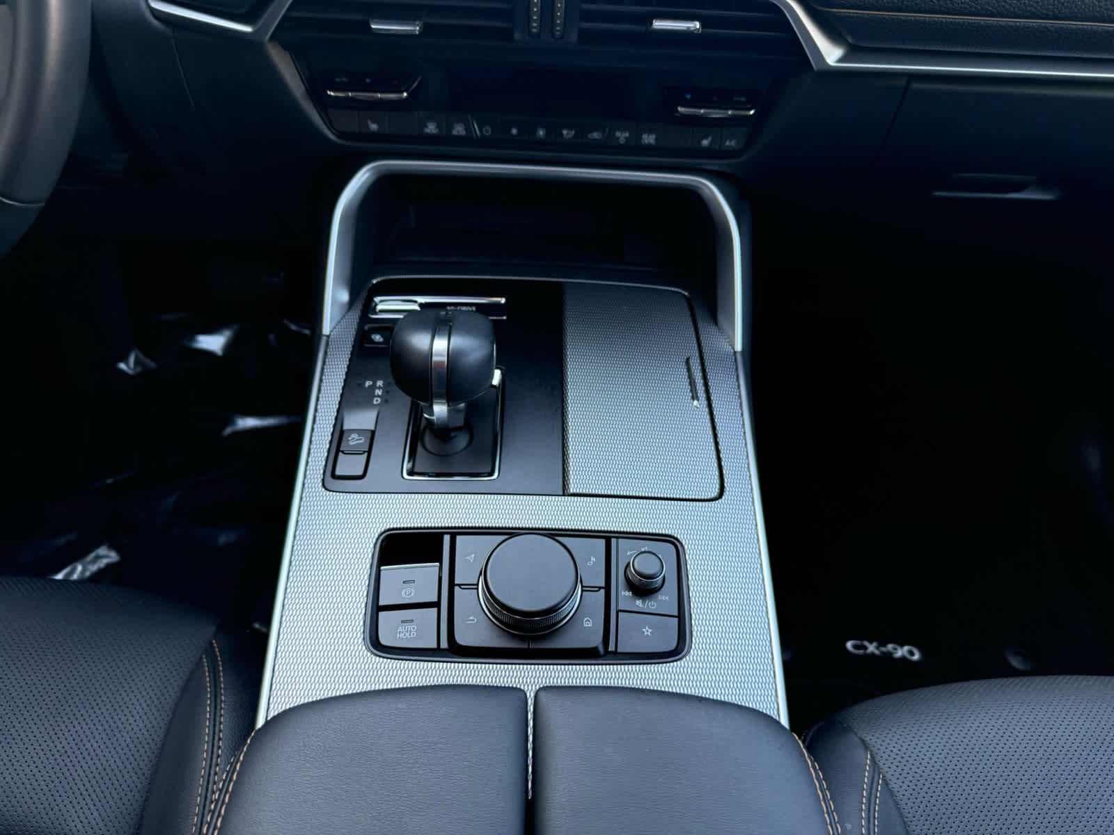 Used 2024 MAZDA CX-90 Plug-In Hybrid w/ Preferred AWD/4WD image 12