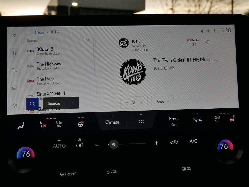 Certified 2025 Lexus RX 350 w/ Convenience Package image 20