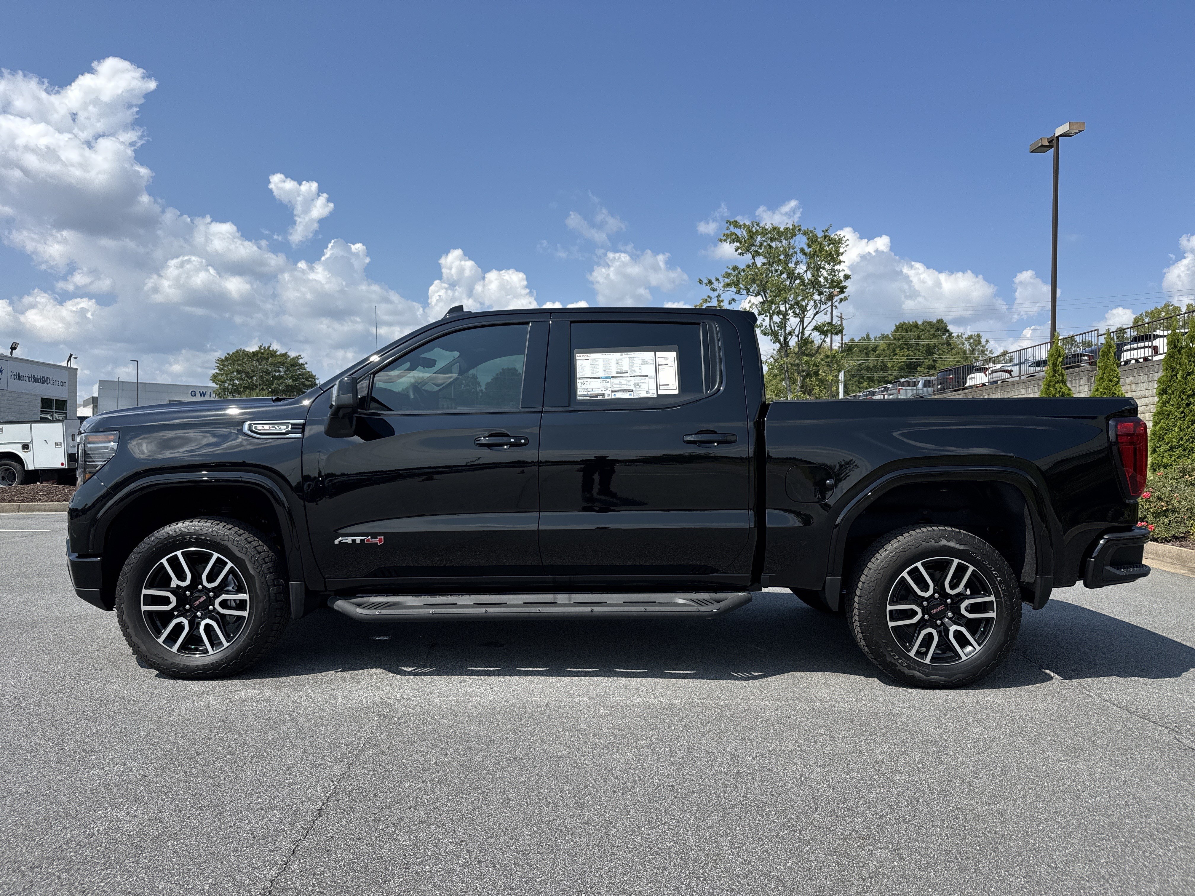New 2026 GMC Sierra 1500 AT4 w/ AT4 Premium Package AWD/4WD image 7