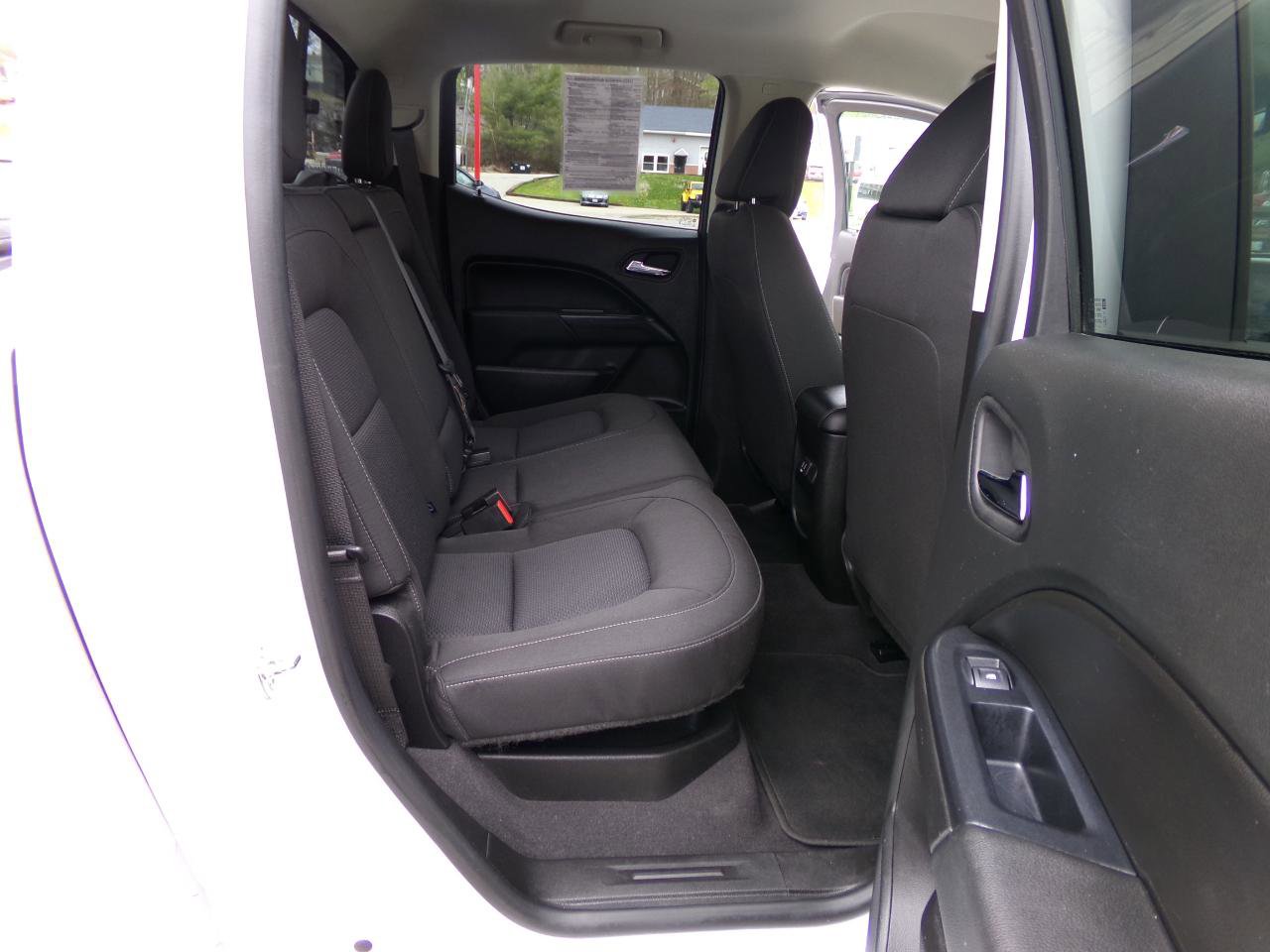 Used 2021 Chevrolet Colorado LT w/ Safety Package AWD/4WD image 21