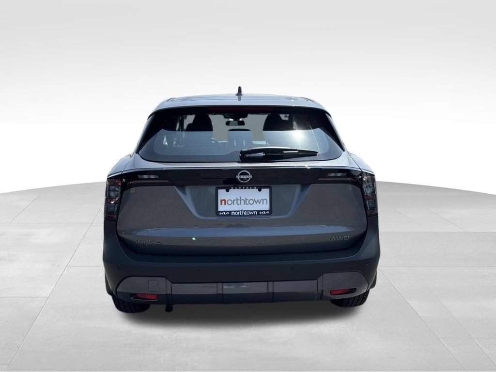 Used 2025 Nissan Kicks S AWD/4WD image 7