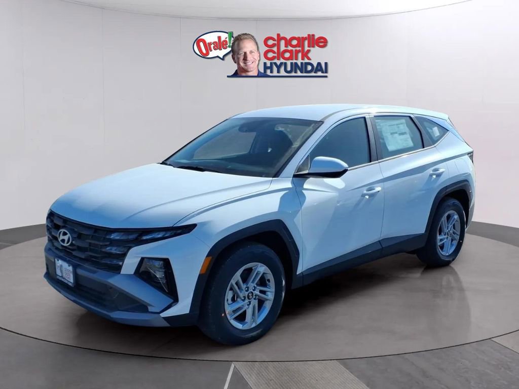 New 2026 Hyundai Tucson SE FWD image 1