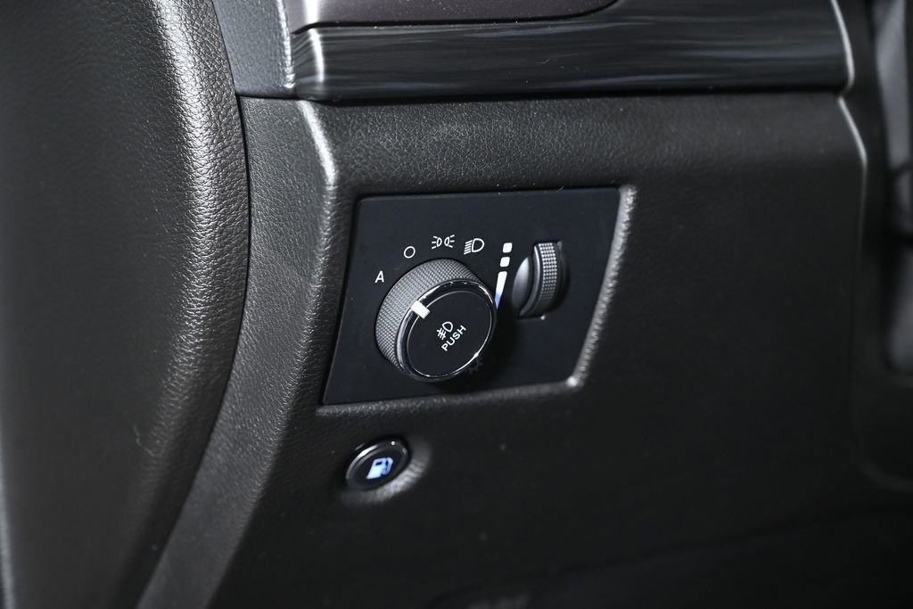 Used 2021 Jeep Grand Cherokee Freedom Edition image 19