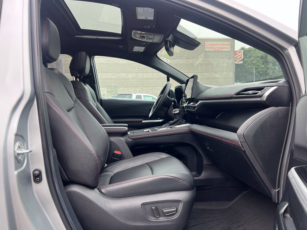 Certified 2025 Toyota Sienna XSE AWD/4WD image 24