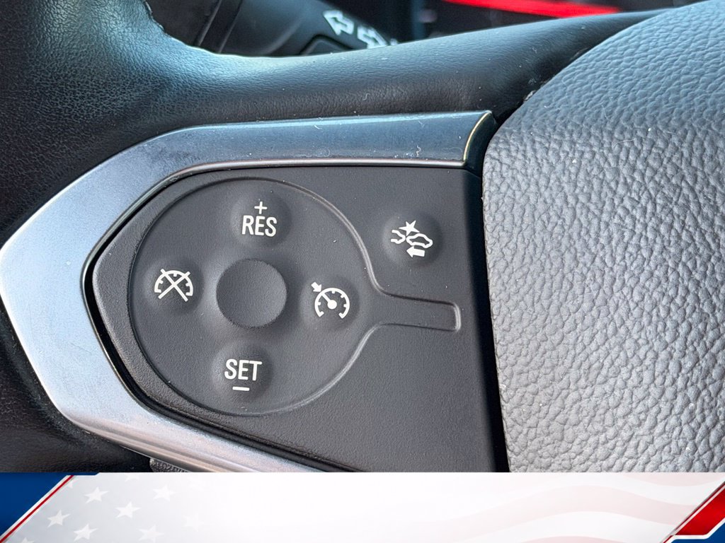 Used 2023 Chevrolet Traverse LT FWD image 17