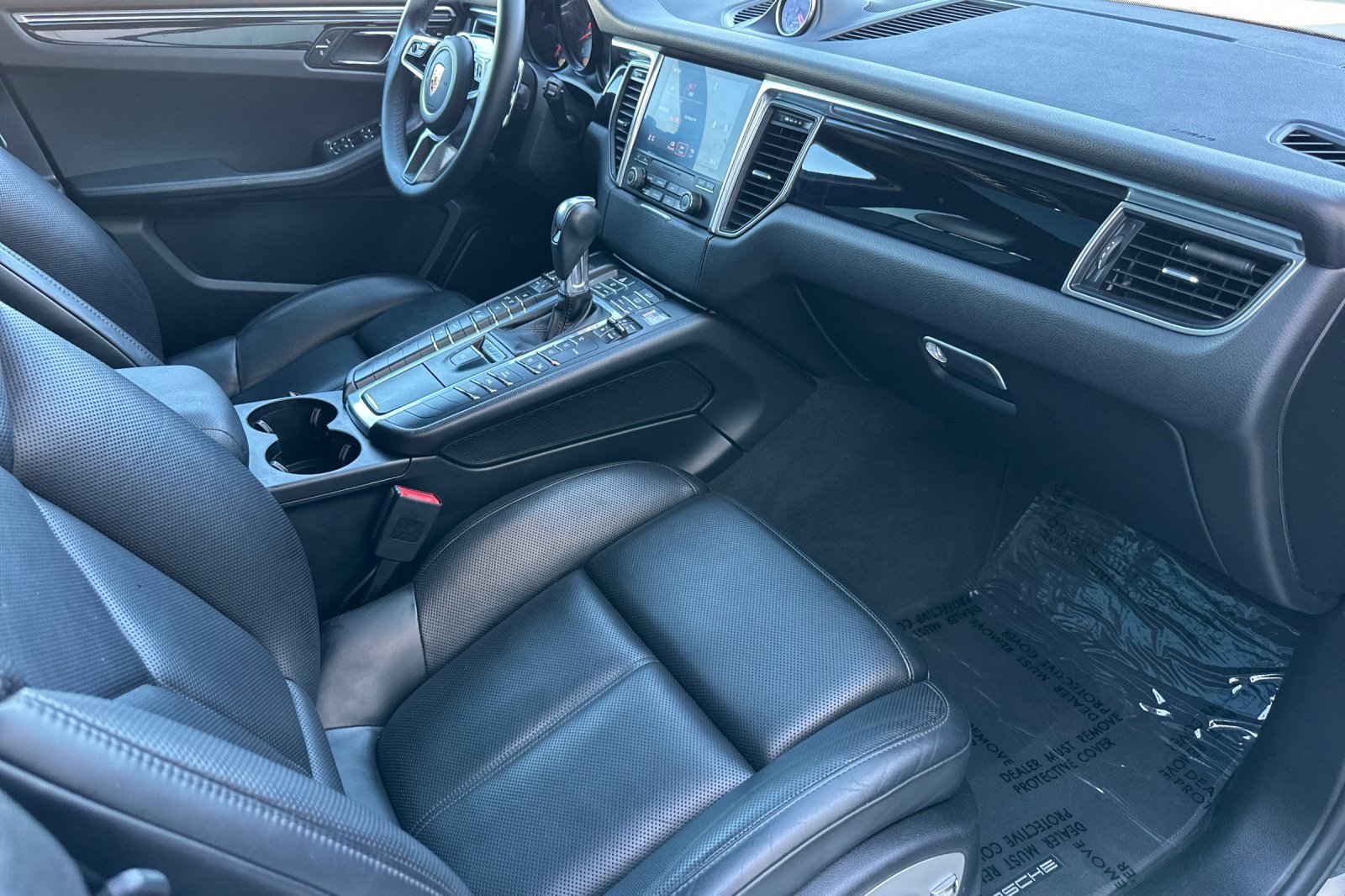 Used 2018 Porsche Macan S image 15