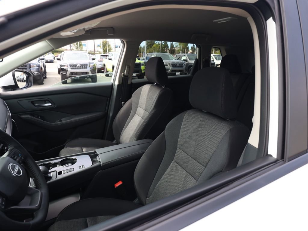 New 2026 Nissan Rogue SV image 15