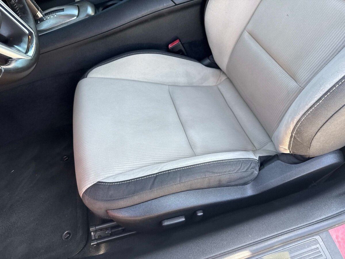 Used 2015 Chevrolet Camaro LT RWD image 13