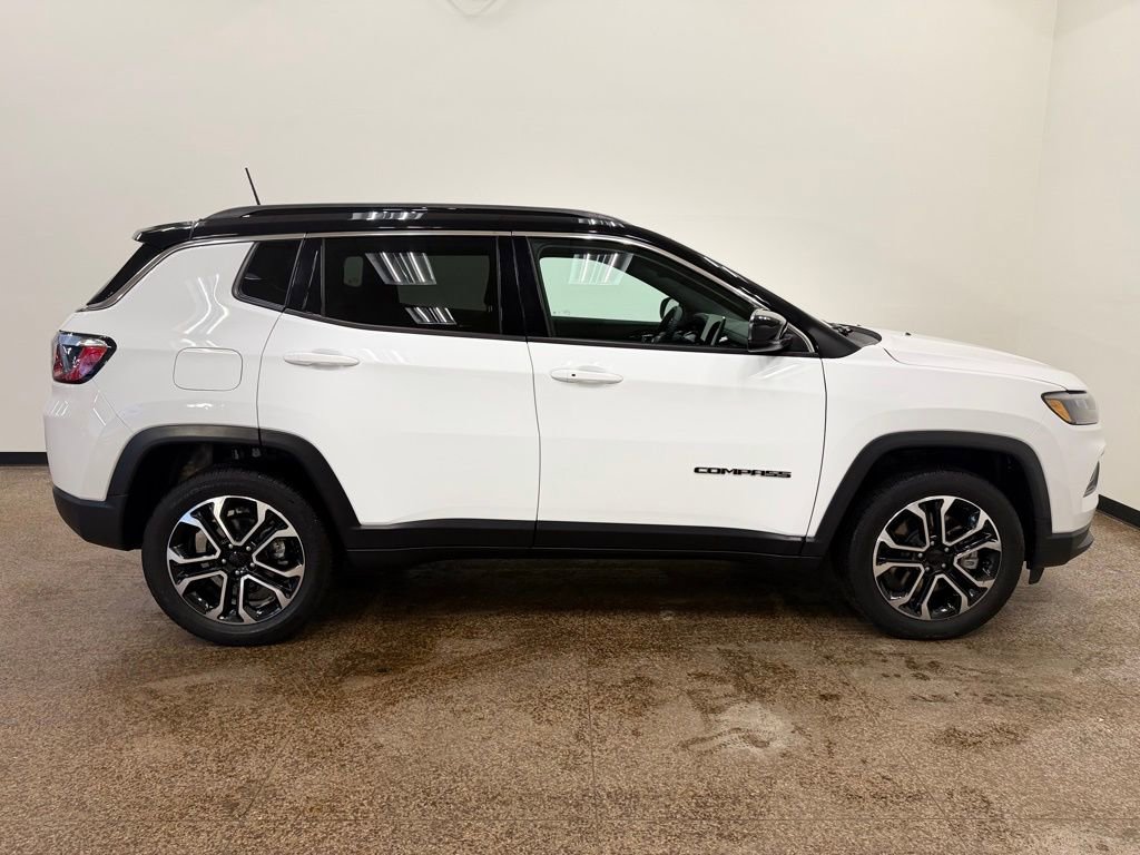 Used 2023 Jeep Compass Limited w/ Sun and Sound Group image 6