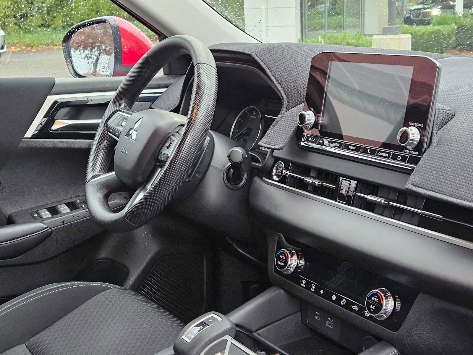 Used 2022 Mitsubishi Outlander ES image 11