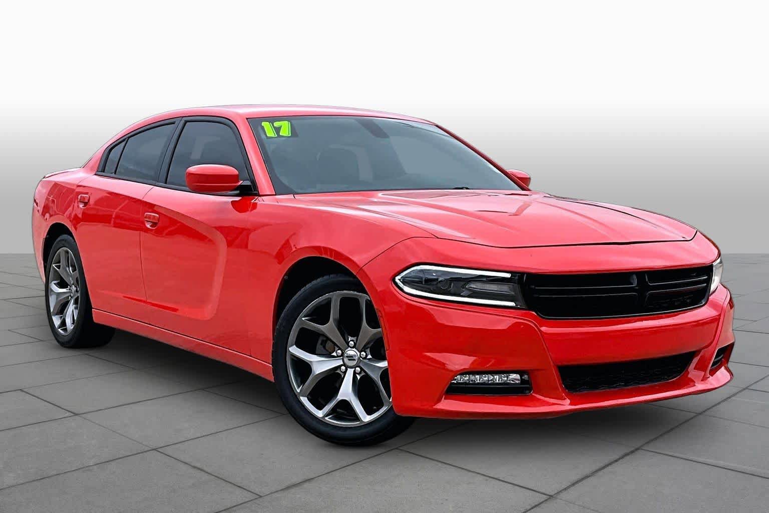 Used 2017 Dodge Charger SXT w/ Plus Group RWD video 2