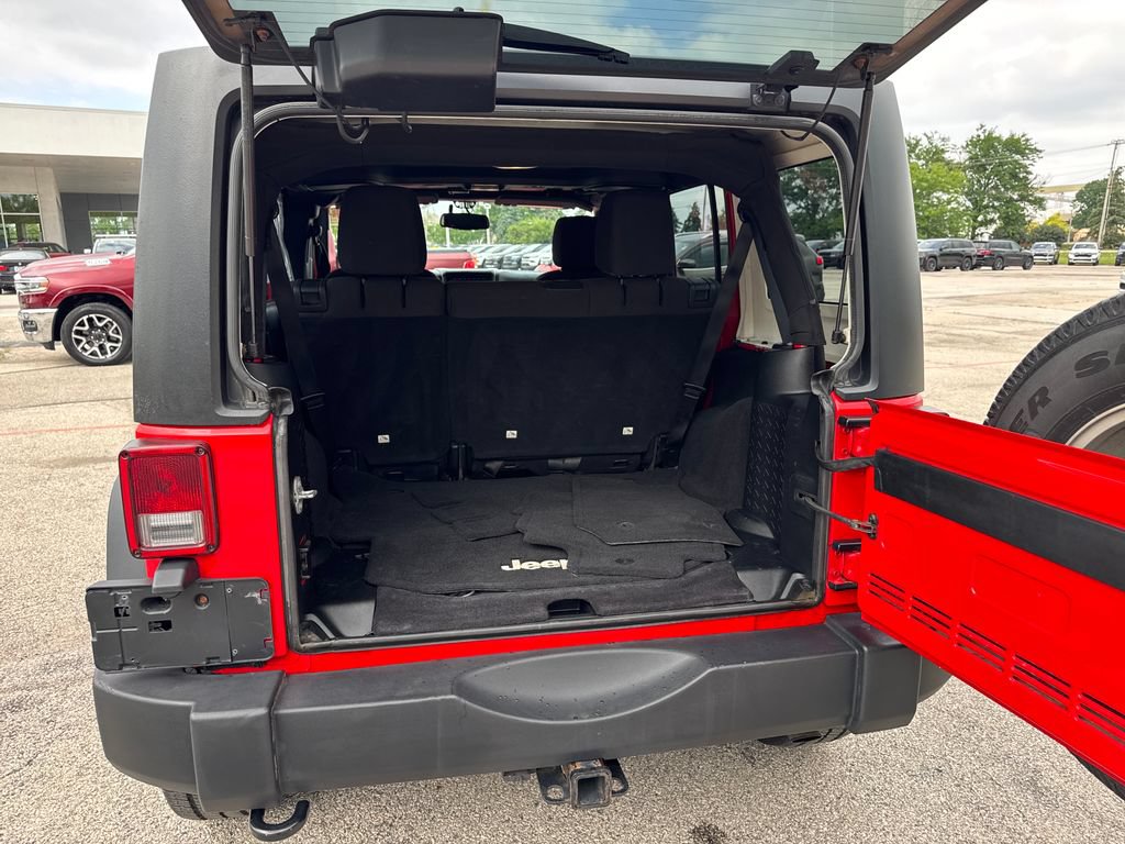 Used 2015 Jeep Wrangler Unlimited Sport w/ Quick Order Package 24S AWD/4WD image 25
