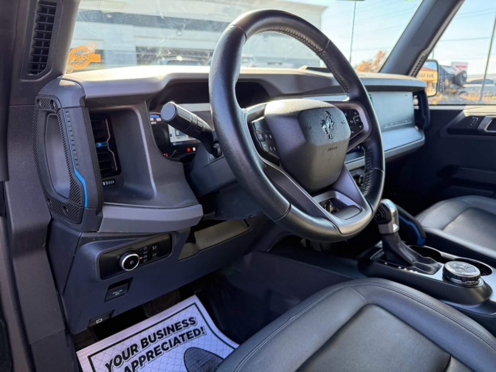 Used 2024 Ford Bronco Black Diamond image 13