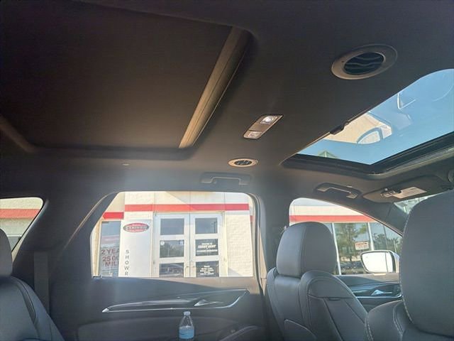Used 2023 Buick Enclave Premium w/ Experience Buick Package FWD image 16