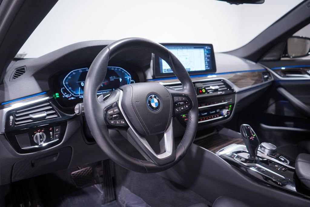 Used 2023 BMW 530e 530e iPerformance w/ Premium Package image 6