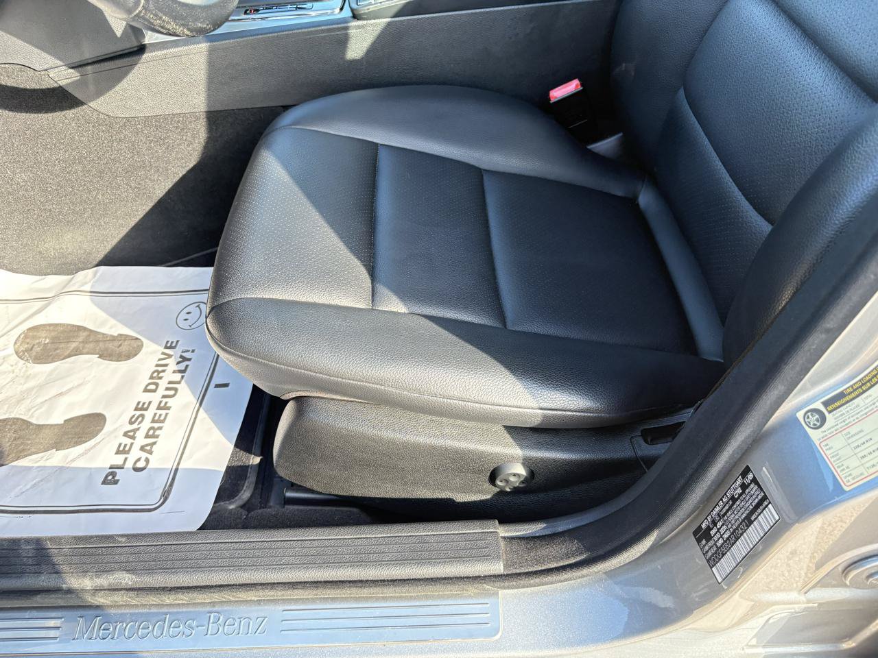 Used 2010 Mercedes-Benz C 300 Sedan image 38