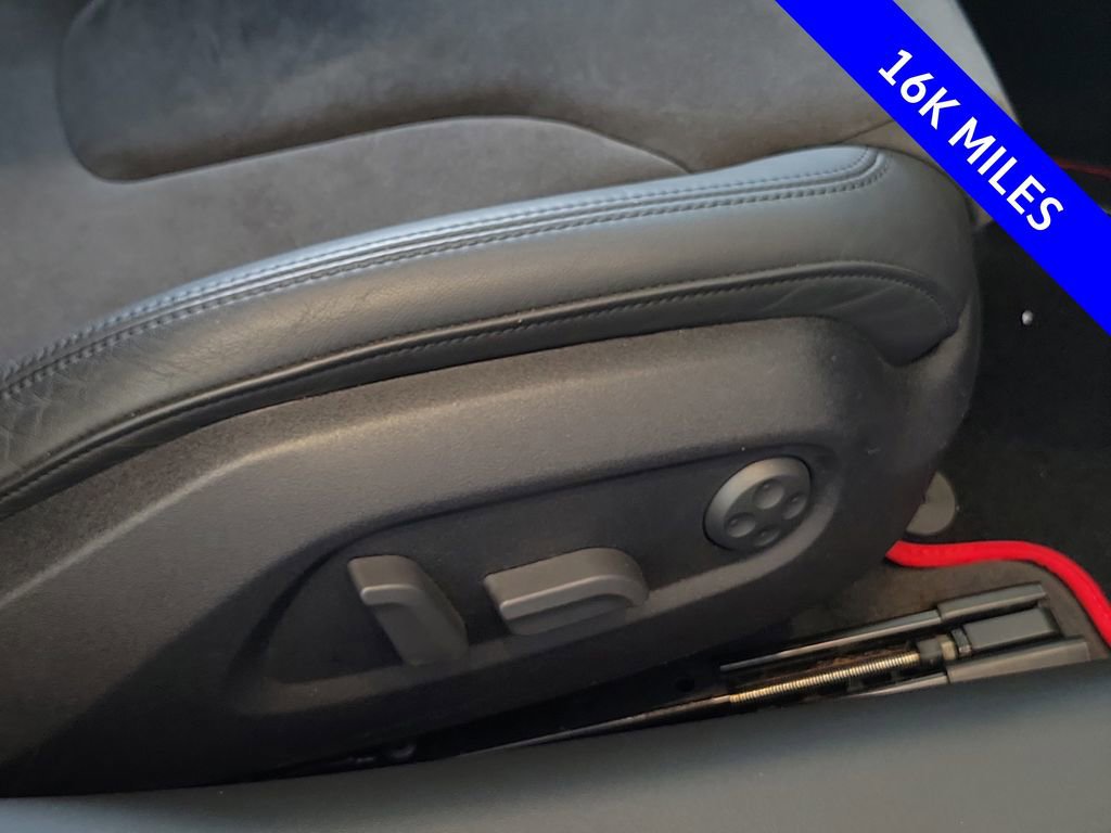 Used 2009 Audi R8 V8 image 23