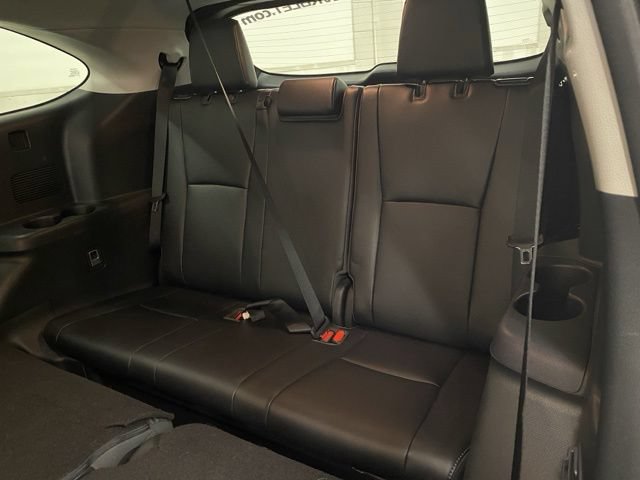 Used 2021 Toyota Highlander Limited AWD/4WD image 25