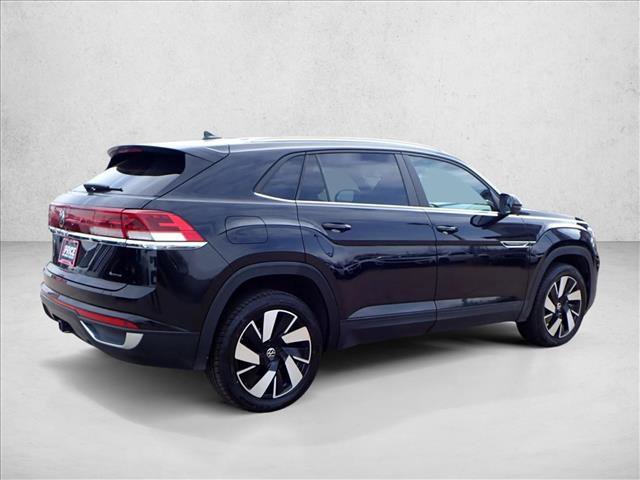 Used 2024 Volkswagen Atlas Cross Sport SE image 4