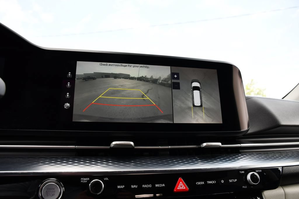 Used 2022 Kia Carnival SX Prestige FWD image 18