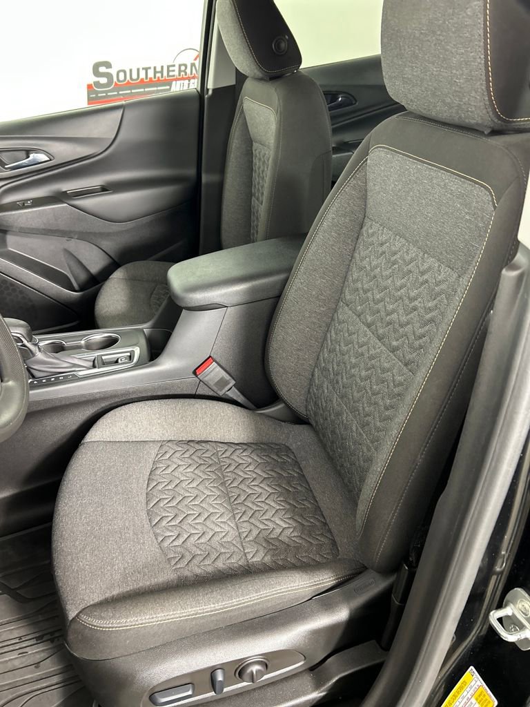 Used 2022 Chevrolet Equinox LT w/ LPO, Floor Liner Package image 12