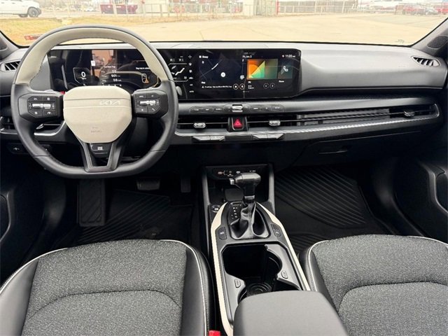 Used 2025 Kia K4 GT-Line w/ GT-Line Sunroof Package image 9