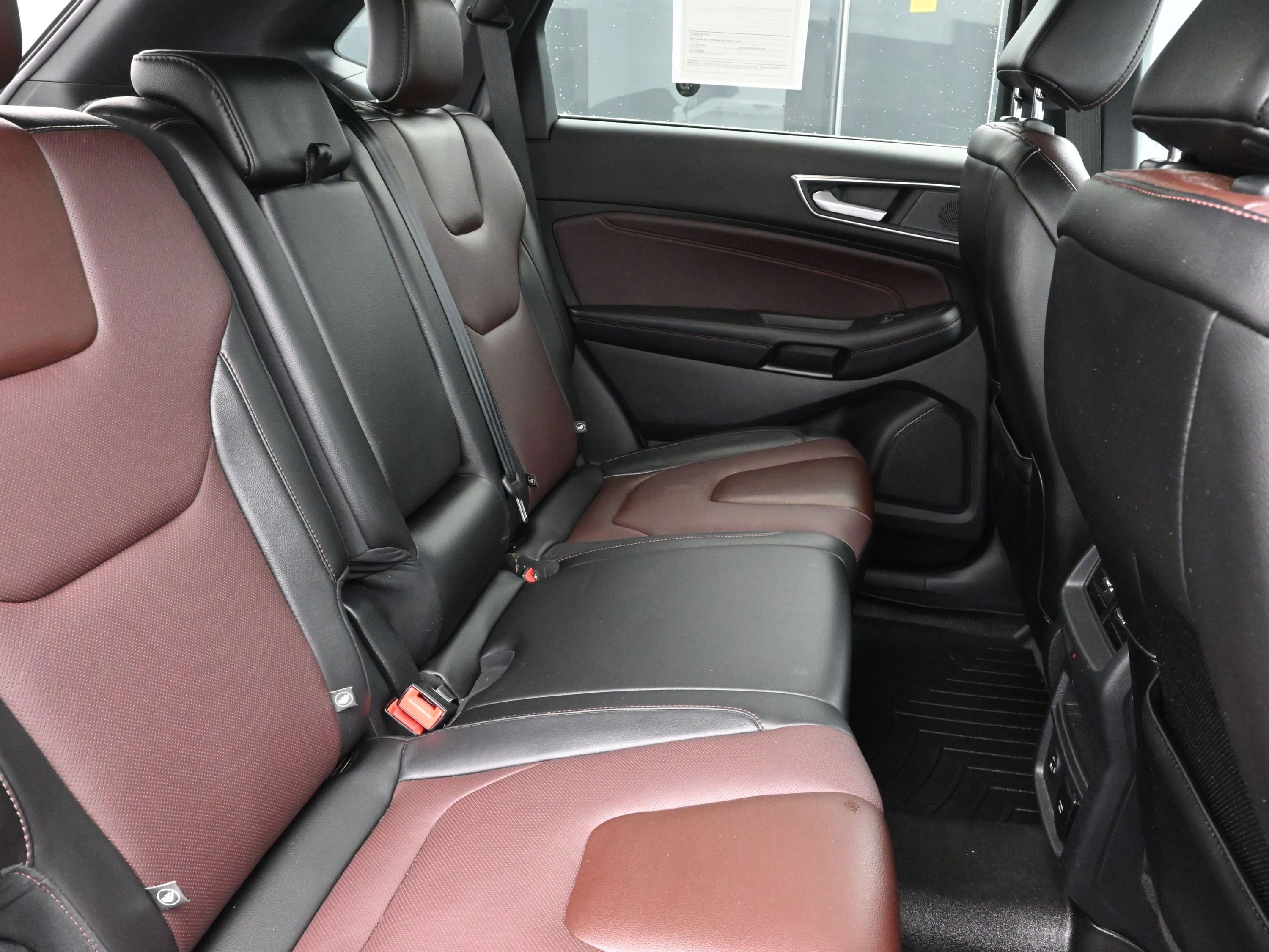 Used 2021 Ford Edge Titanium w/ Equipment Group 301A image 25