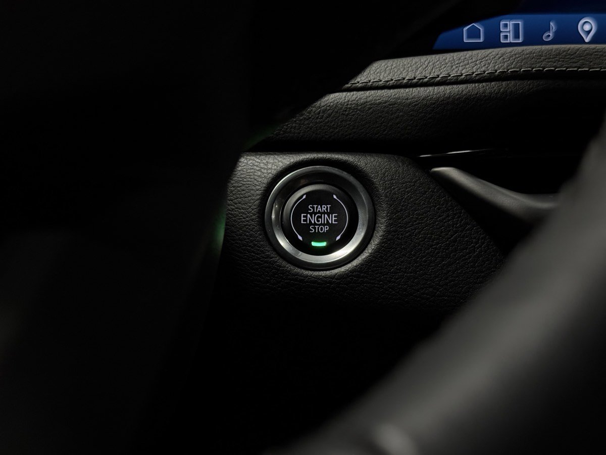 Used 2024 Cadillac XT4 Premium Luxury w/ Cold Weather Package image 38