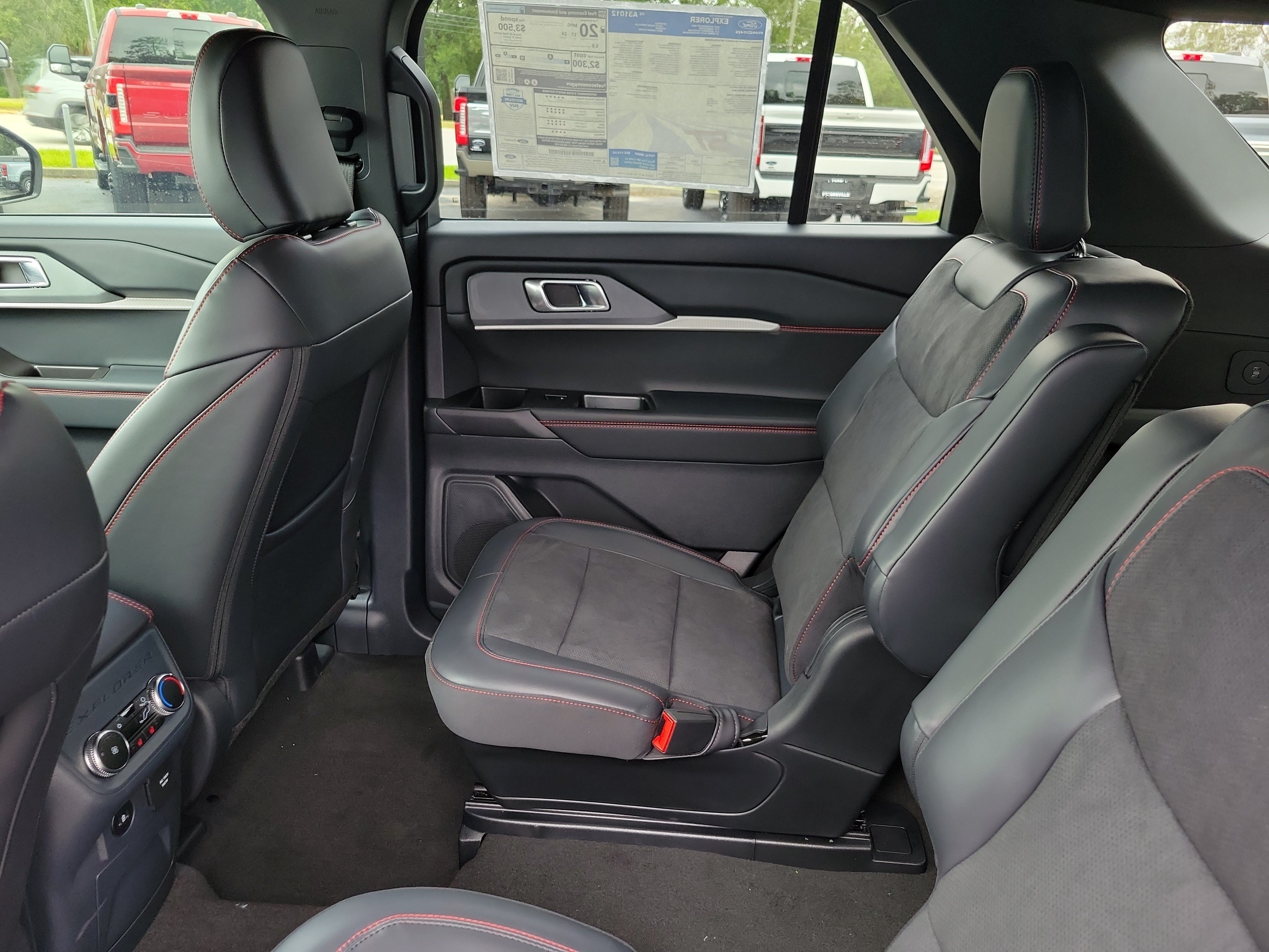 New 2027 Ford Explorer ST AWD/4WD image 19