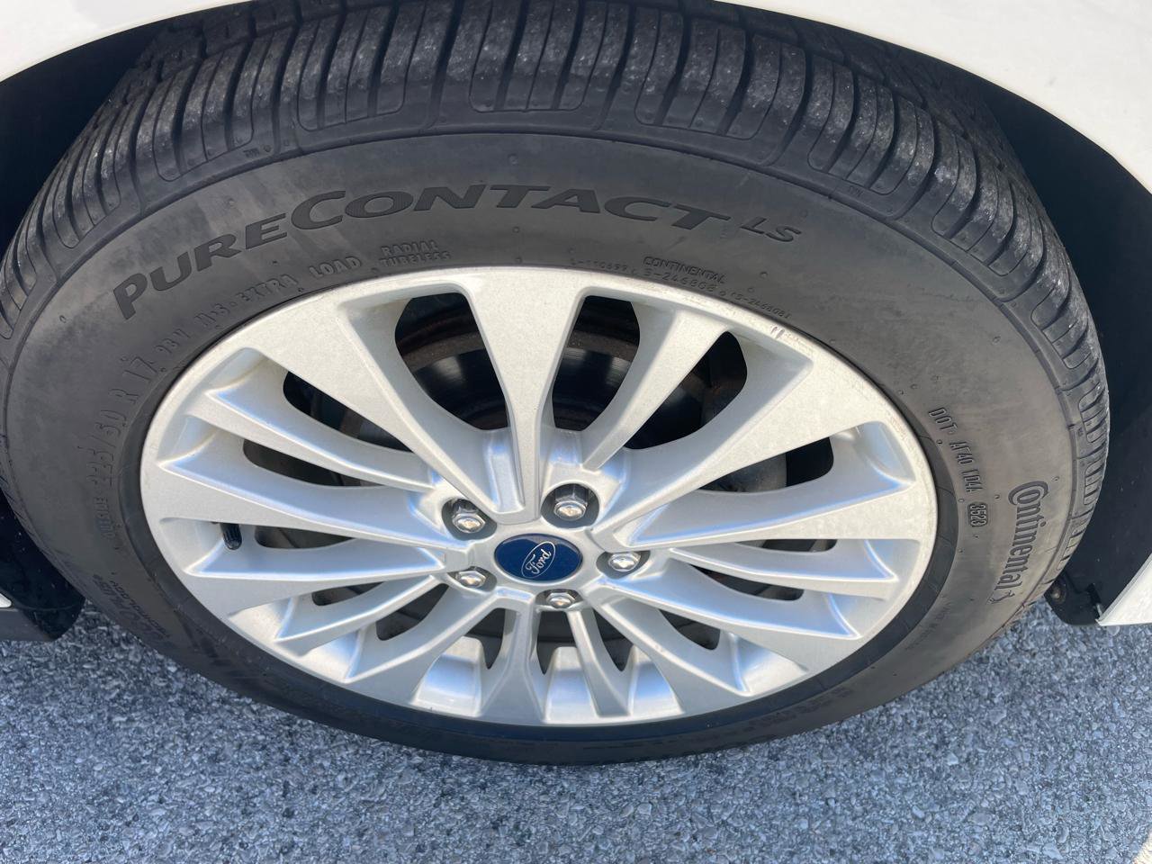 Used 2017 Ford C-MAX SE w/ Cold Weather Package image 23