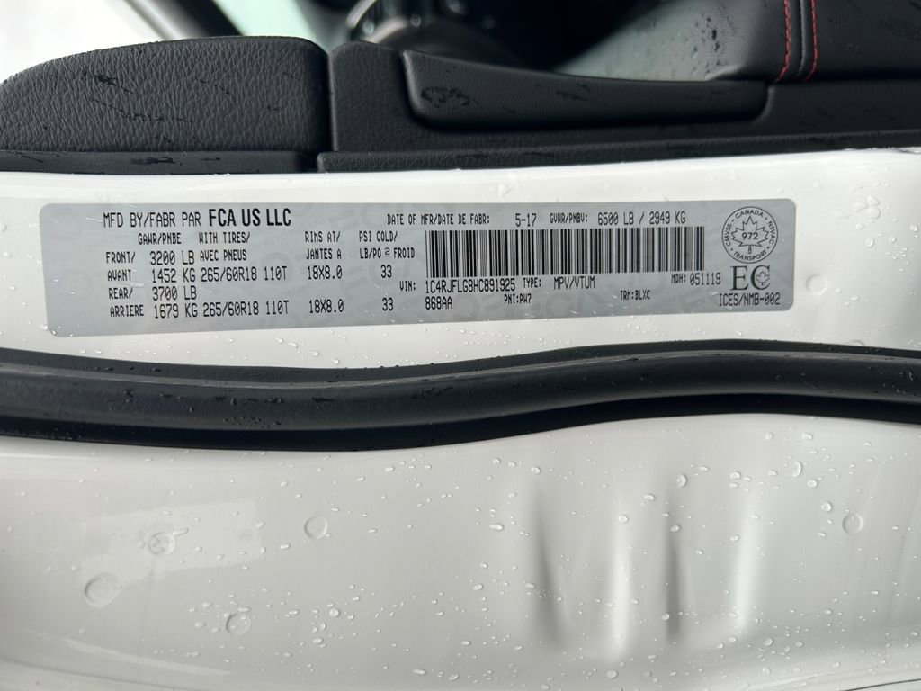 Used 2017 Jeep Grand Cherokee Trailhawk w/ Trailhawk Luxury Group image 34