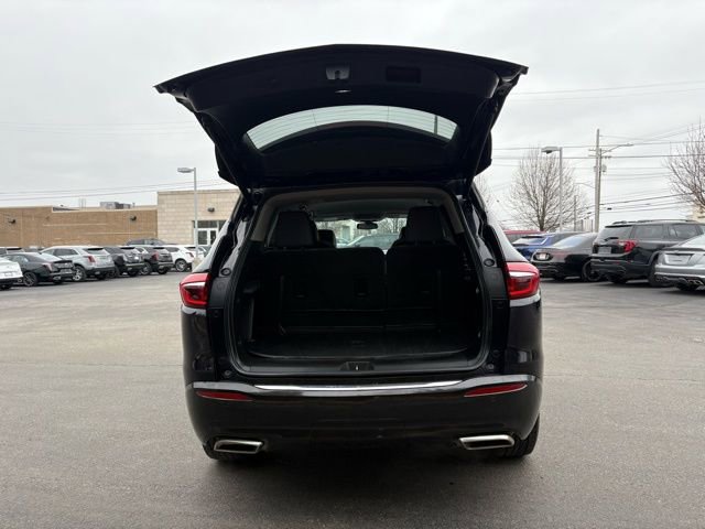 Used 2020 Buick Enclave Essence w/ Sound and Sites Package image 4