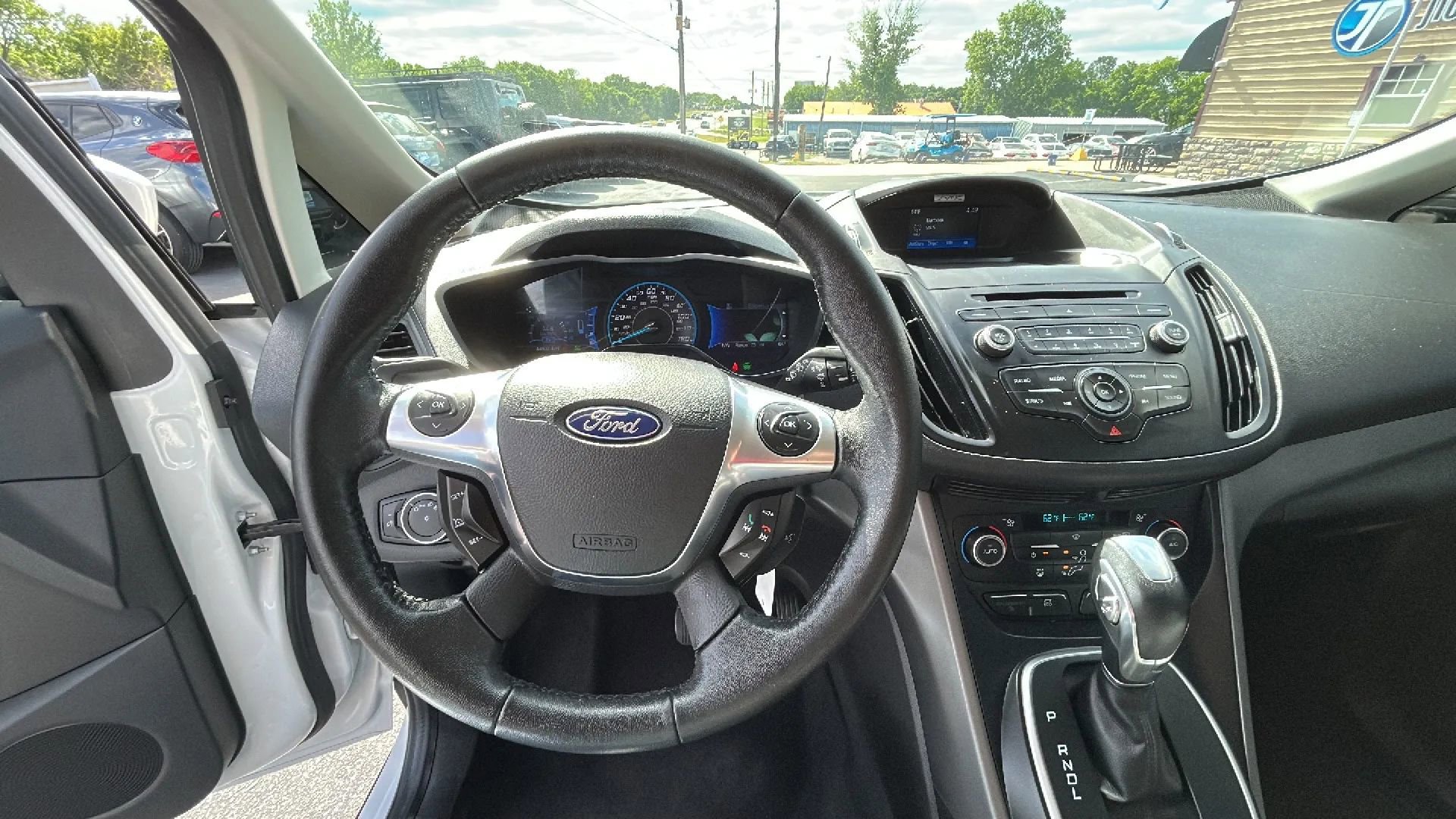 Used 2017 Ford C-MAX SE w/ Interior Protection Package FWD image 26
