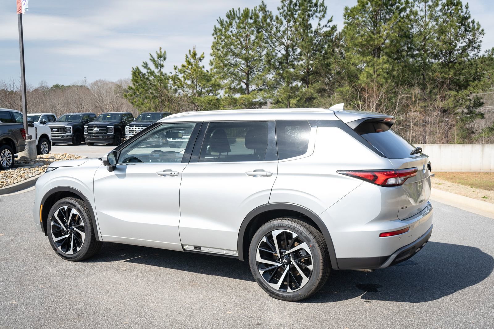 Used 2022 Mitsubishi Outlander SEL AWD/4WD image 7