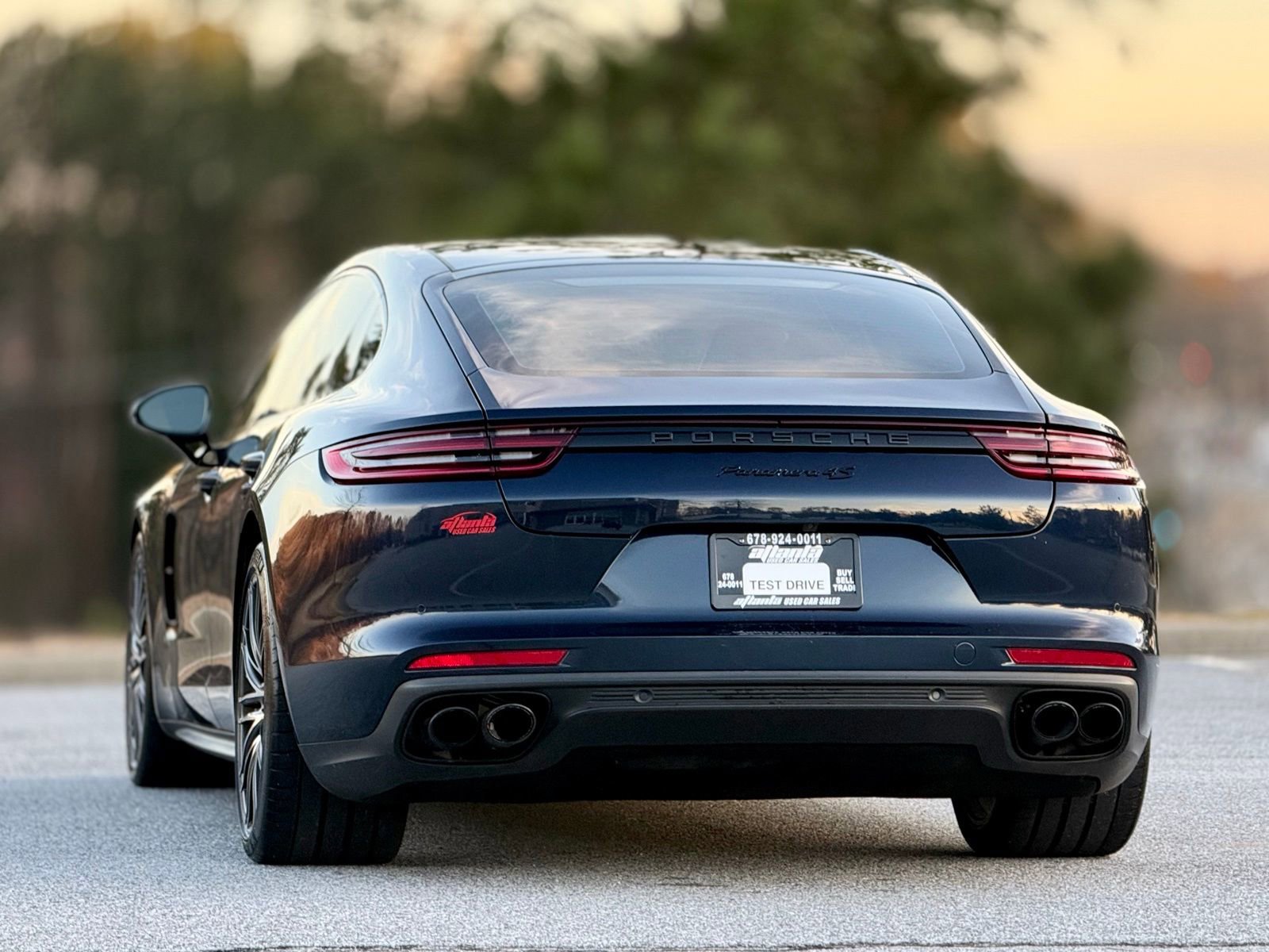 Used 2018 Porsche Panamera 4S image 5