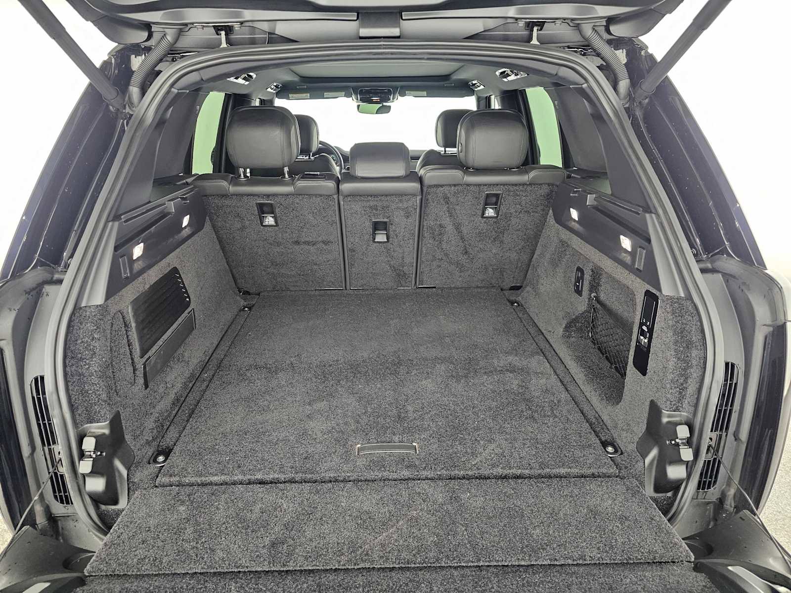 Used 2023 Land Rover Range Rover SE AWD/4WD image 14