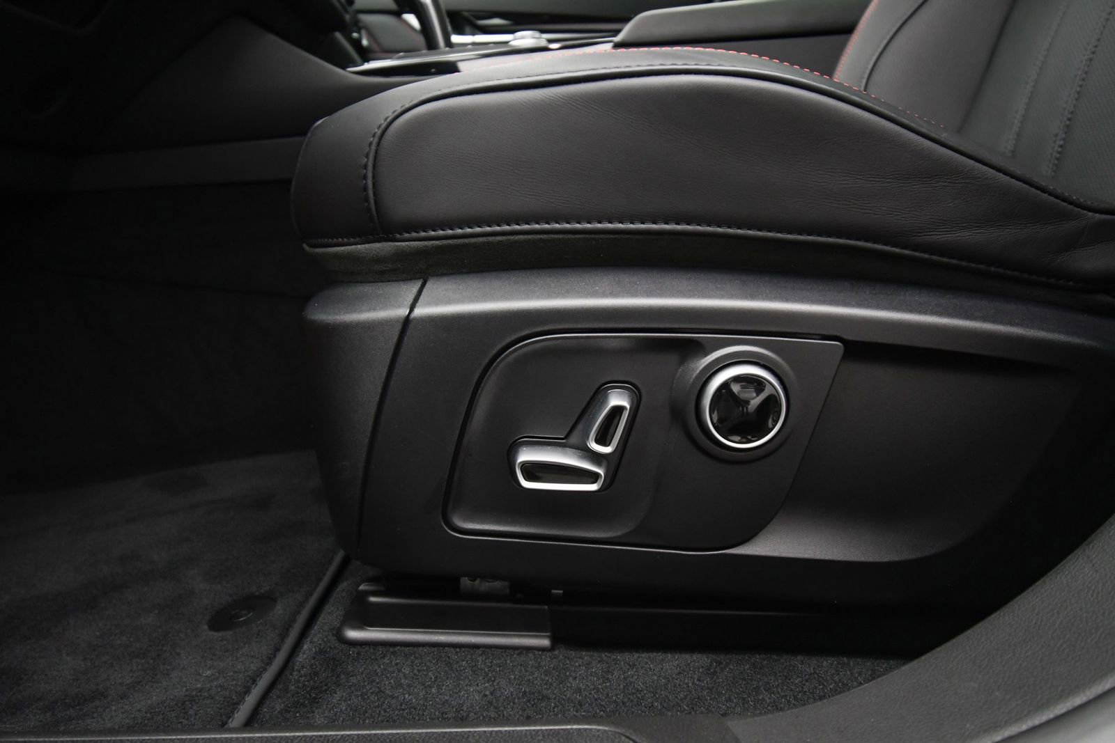 New 2024 Maserati Levante GT Ultima image 41