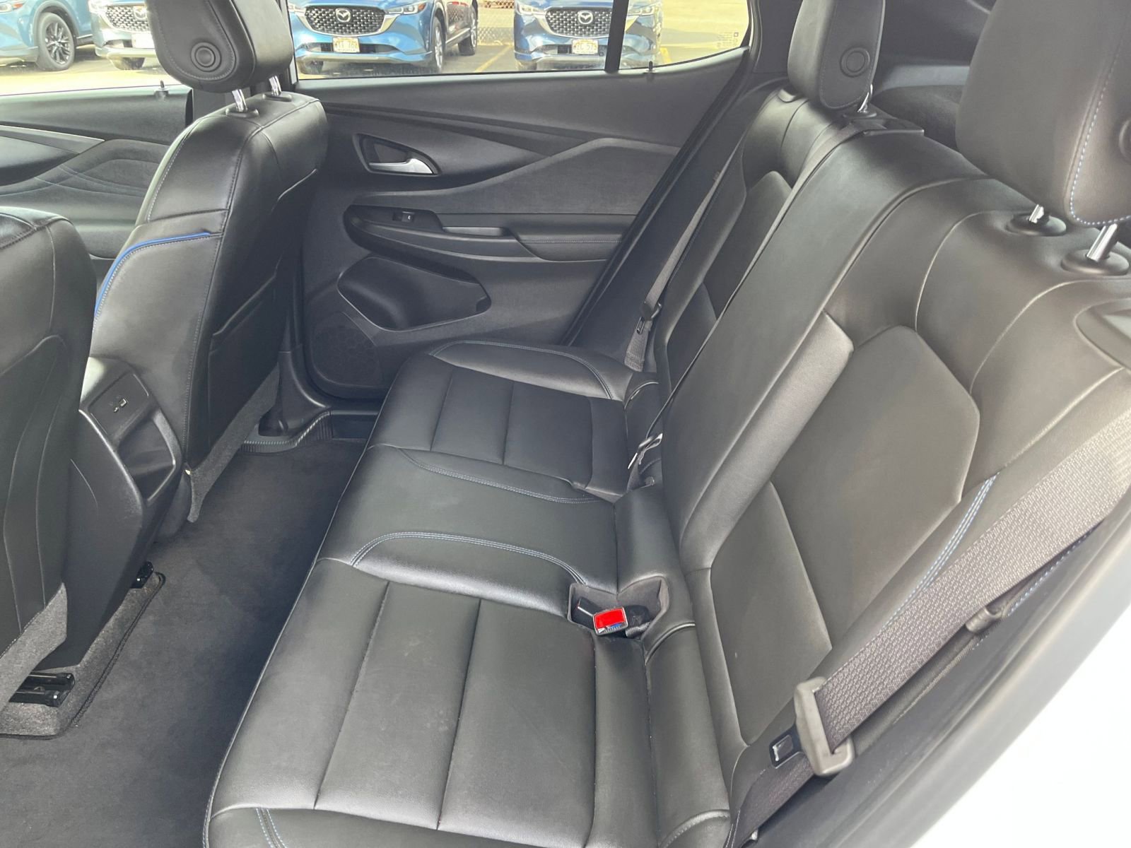 Used 2025 Buick Envista Sport Touring image 24