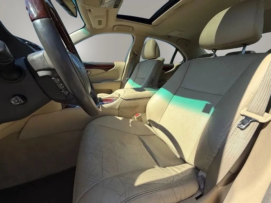 Used 2009 Lexus LS 460 w/ Comfort Pkg RWD image 22