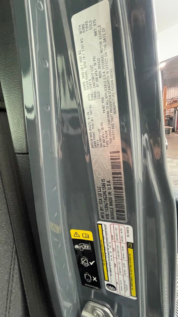 Certified 2024 Jeep Gladiator Sport AWD/4WD image 10