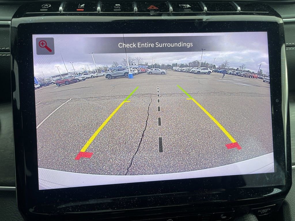 Used 2024 Jeep Grand Cherokee Limited image 17