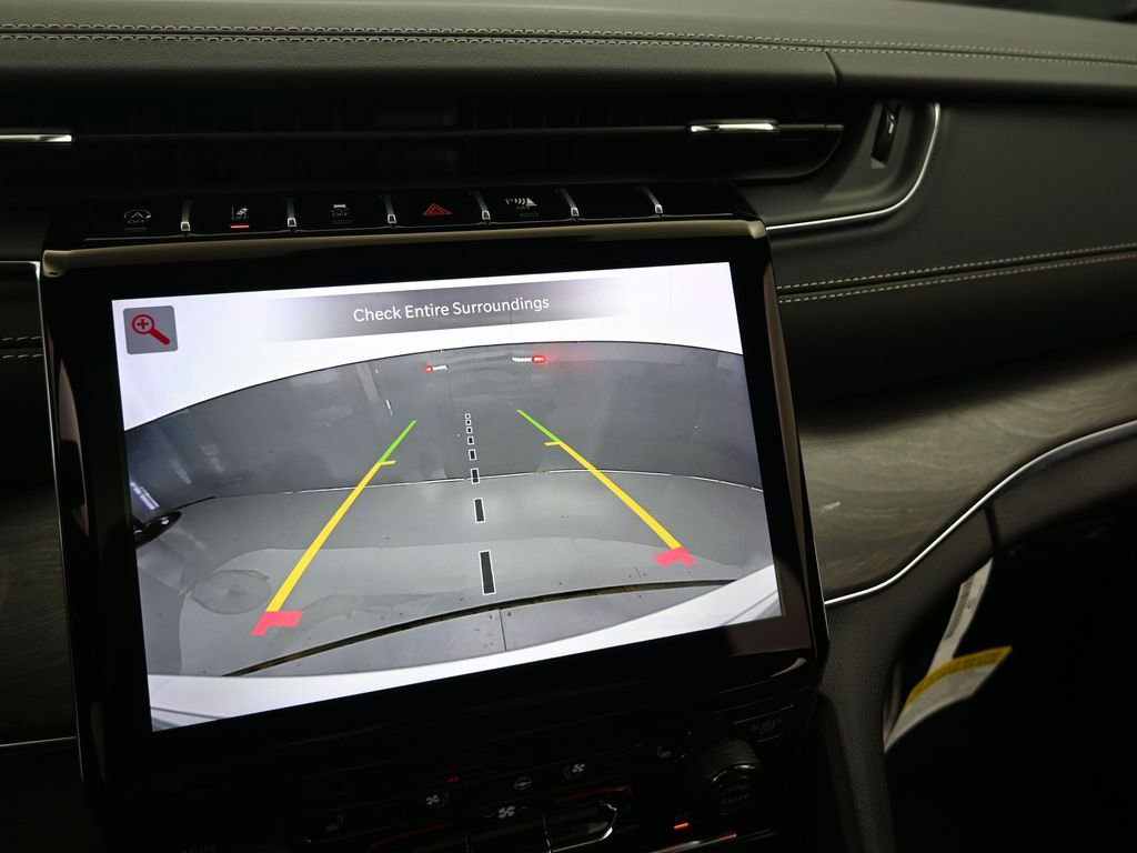 Used 2024 Jeep Grand Cherokee Overland w/ Luxury Tech Group IV image 29